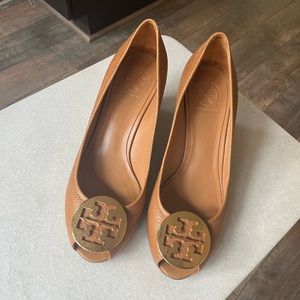 Tory Burch Sally leather tan Wedges